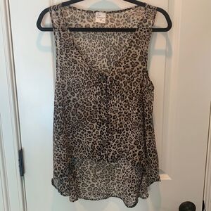 Leopard high low sleeveless blouse